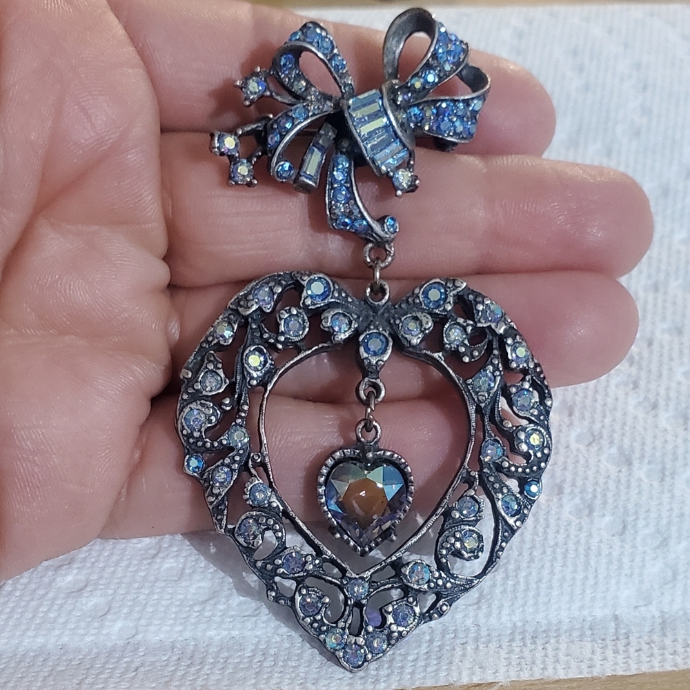 Banana Bob Brooch